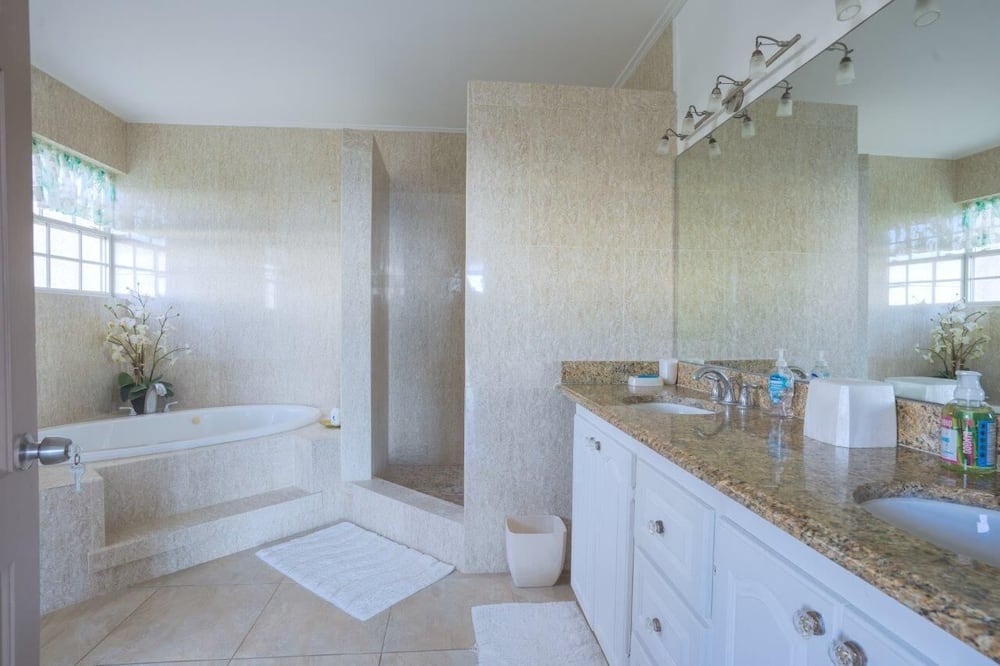 Photo of Bathroom in Oistins