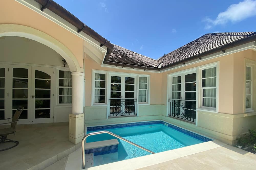 Photo of Outdoor in Sandy Lane