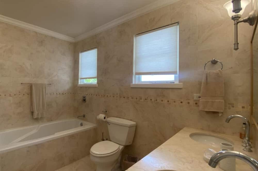 Photo of Bathroom in Sandy Lane