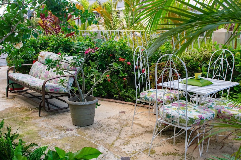 Photo of Patio Balcony in Warners