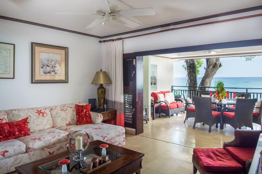Photo of Livingroom in Old Trees Bay