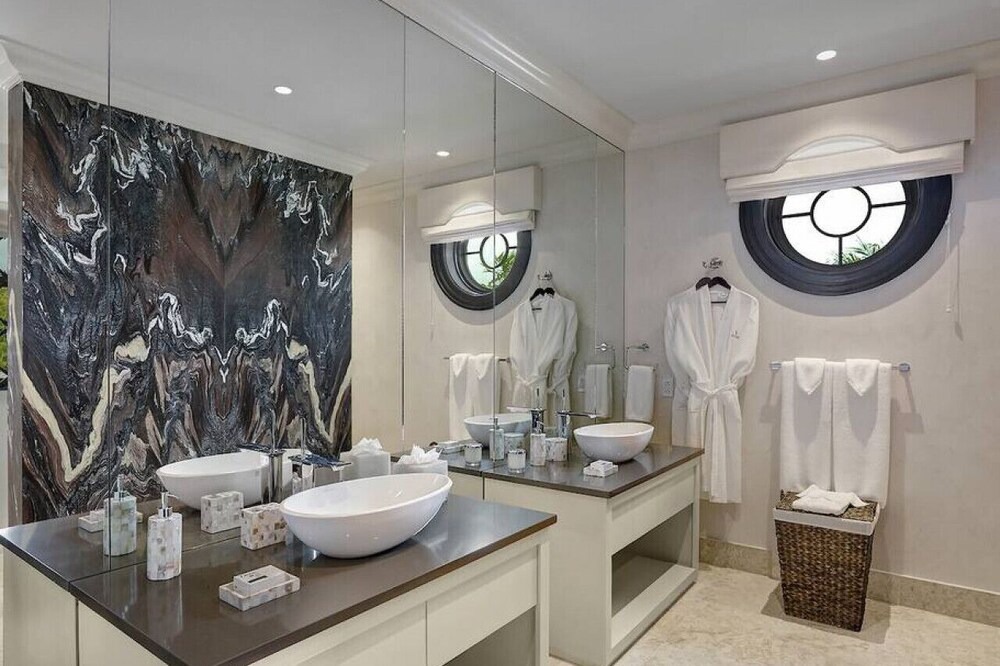 Photo of Bathroom in Derricks