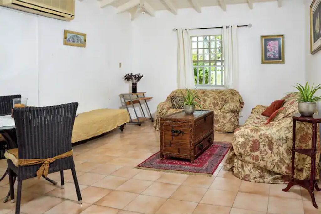 Photo of Livingroom in Oistins