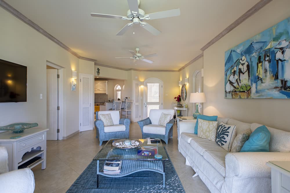 Photo of Livingroom in Mount Standfast