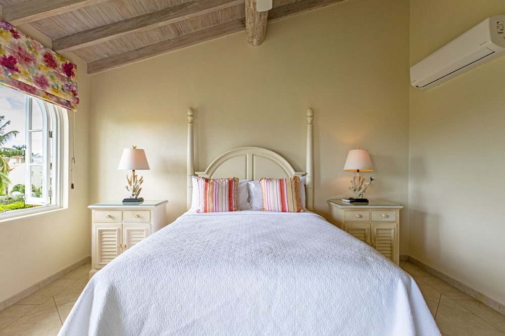 Photo of Bedroom in Mount Standfast