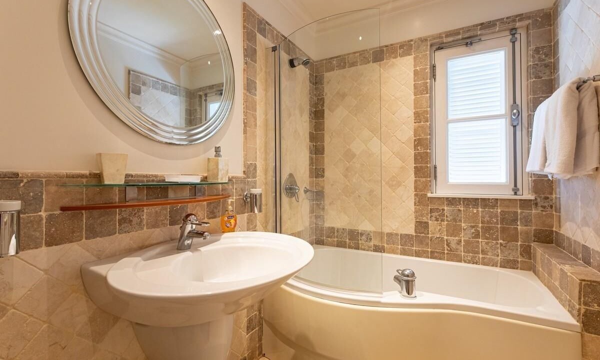 Photo of Bathroom in Schooner Bay