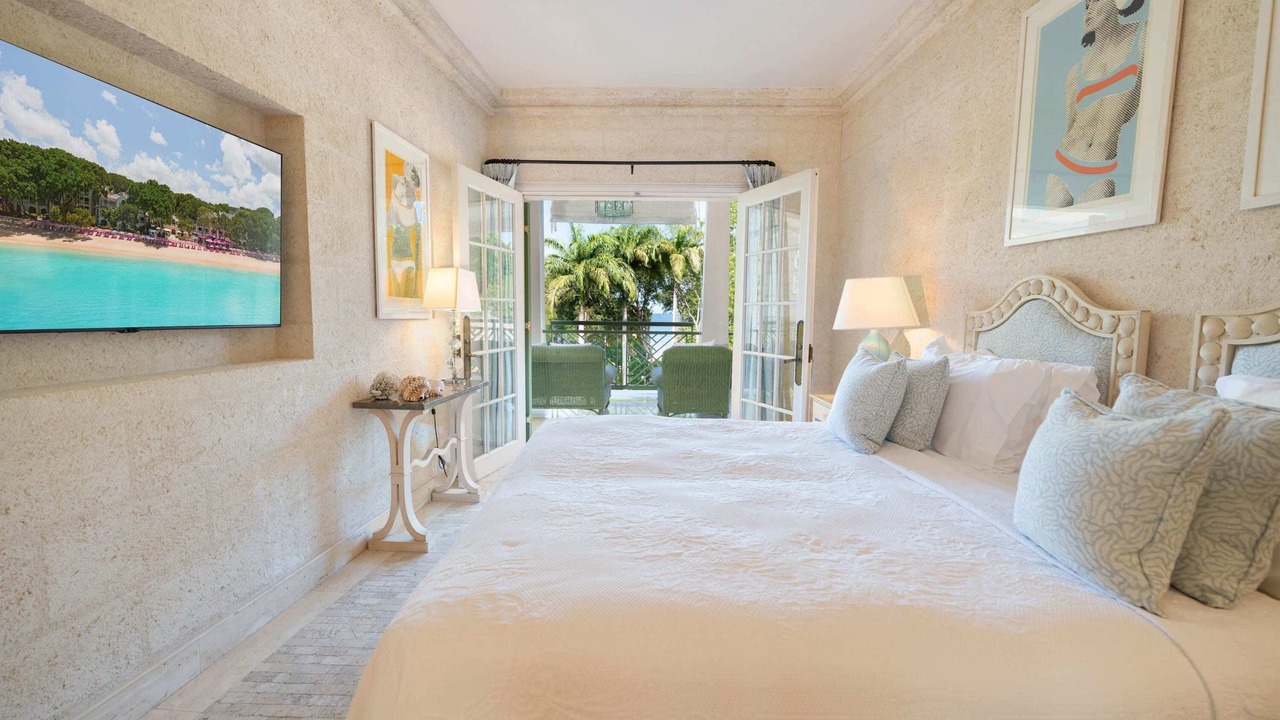Photo of Others in Sandy Lane
