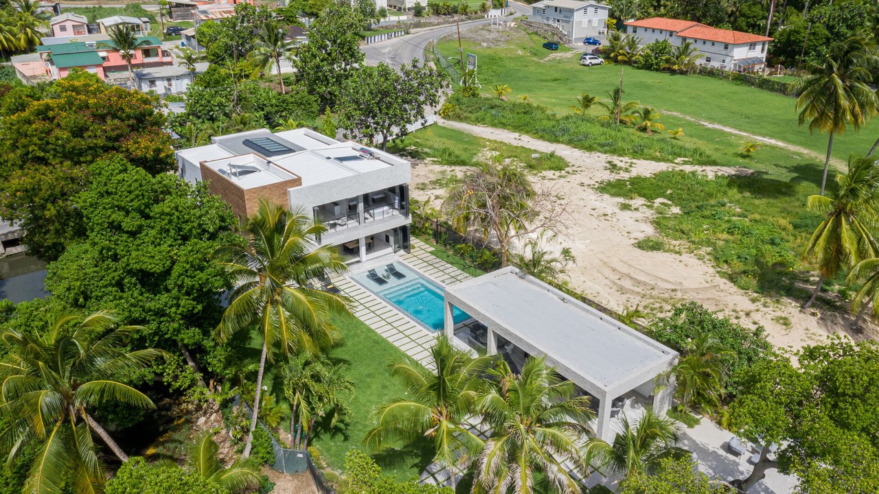 Photo of Outdoor in Weston
