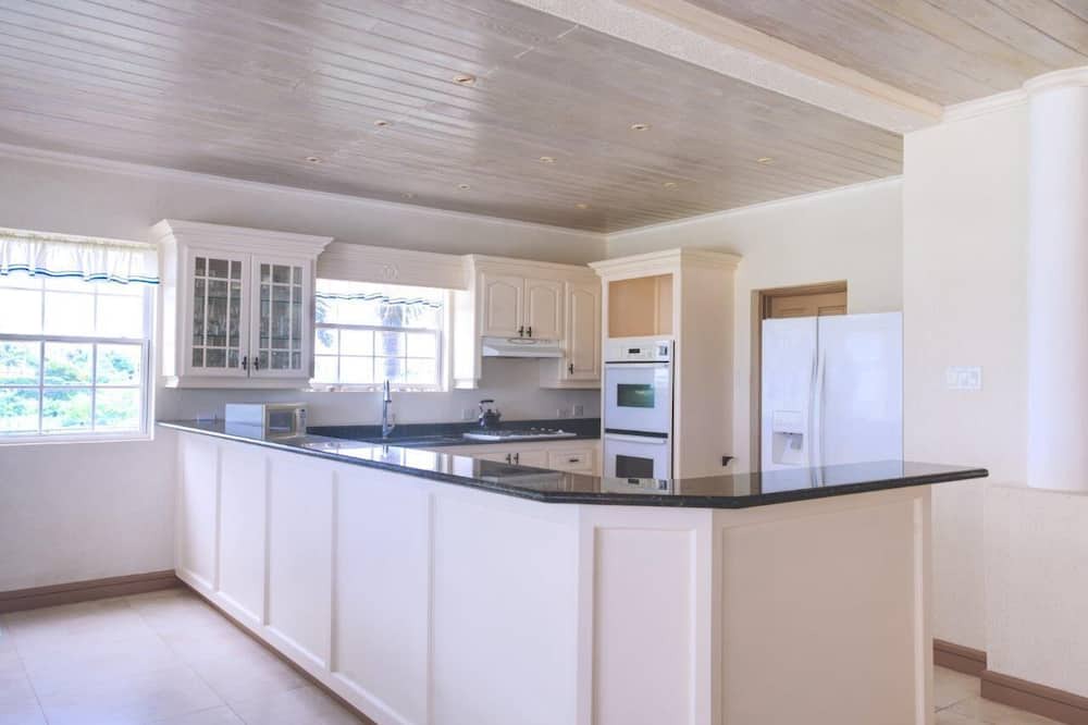 Photo of Kitchen in Oistins
