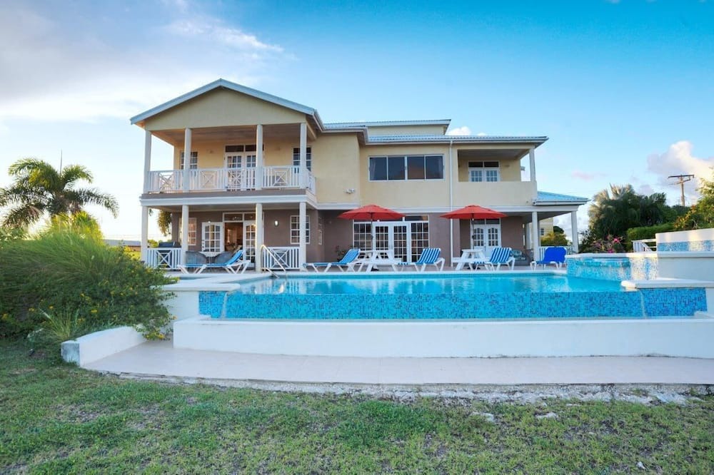 Photo of Outdoor in Oistins