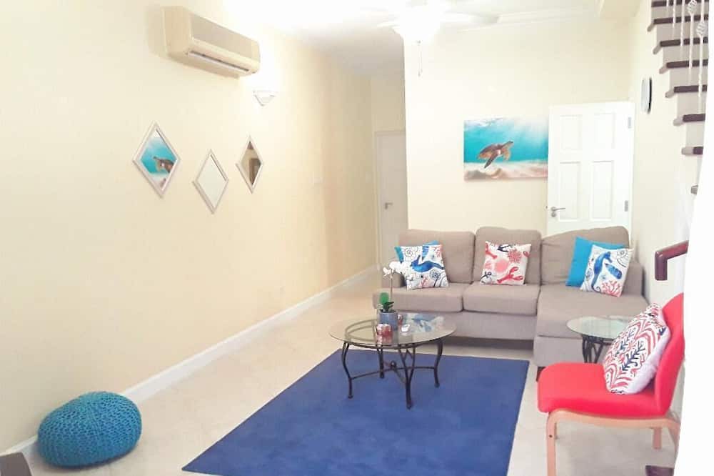 Photo of Livingroom in Fitts Village