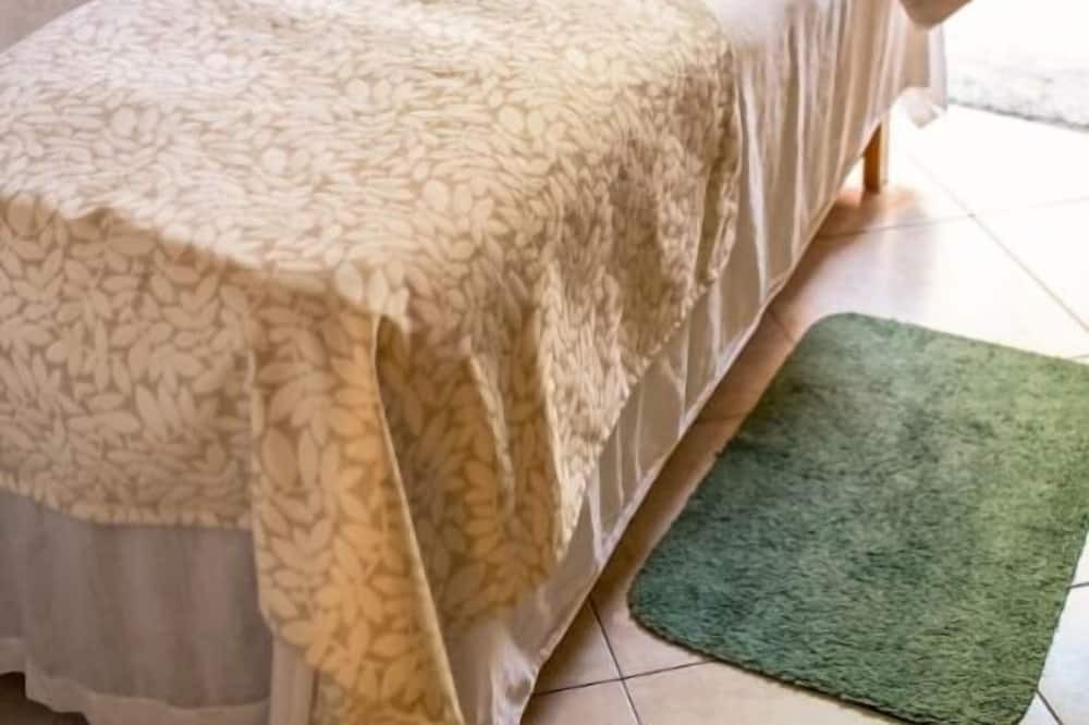 Photo of Bedroom in Maynards