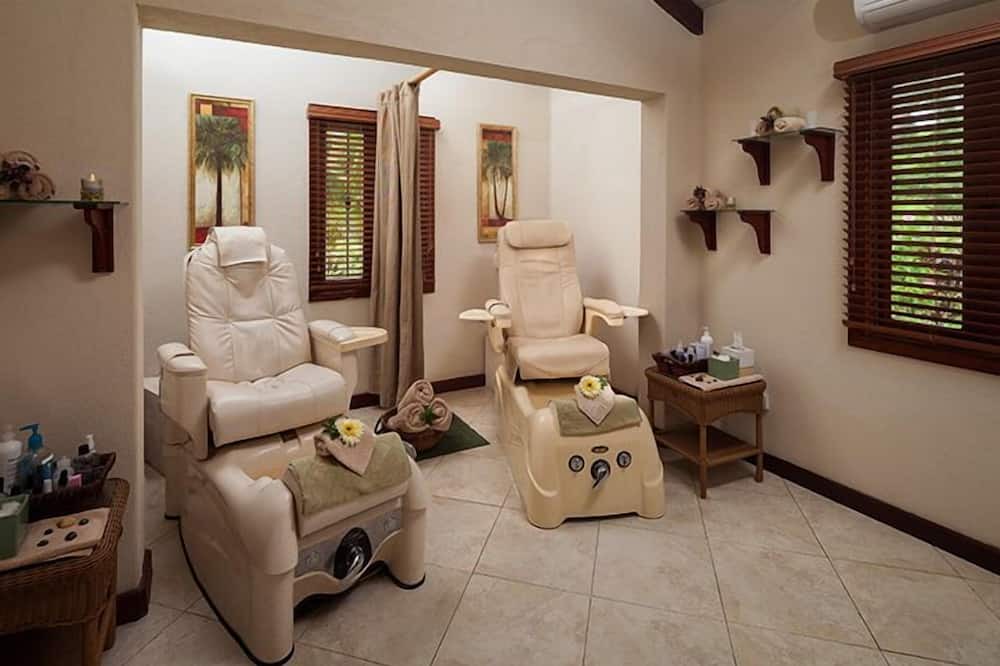 Photo of Bedroom in Maynards