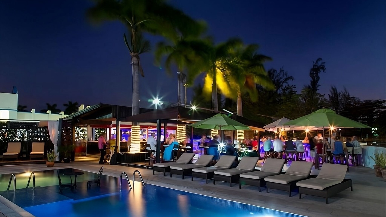 Photo of Outdoor in Blue Waters