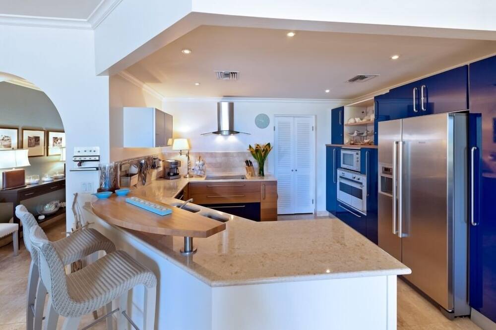 Photo of Kitchen in Schooner Bay