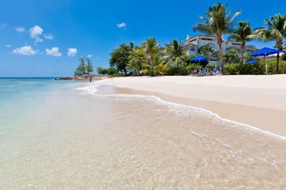 Photo of Others in Schooner Bay