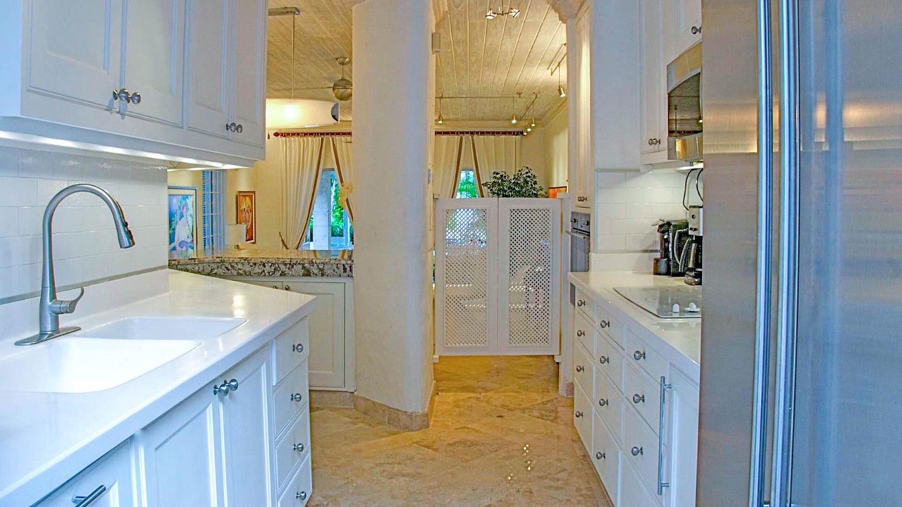 Photo of Kitchen in Gibbs Bay