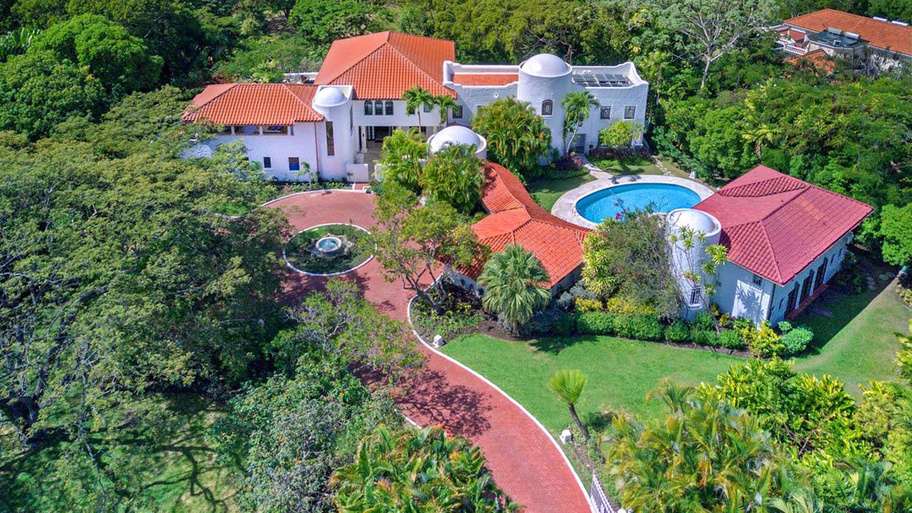 Photo of Outdoor in Sandy Lane