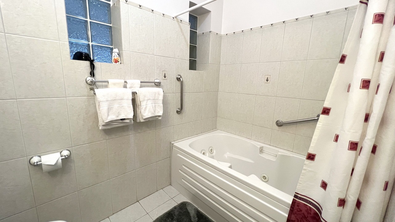 Photo of Bathroom in Reeds Bay