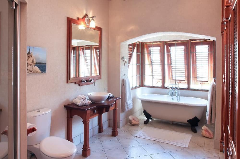 Photo of Bathroom in Fitts Village