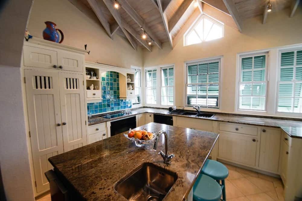 Photo of Kitchen in Fitts Village