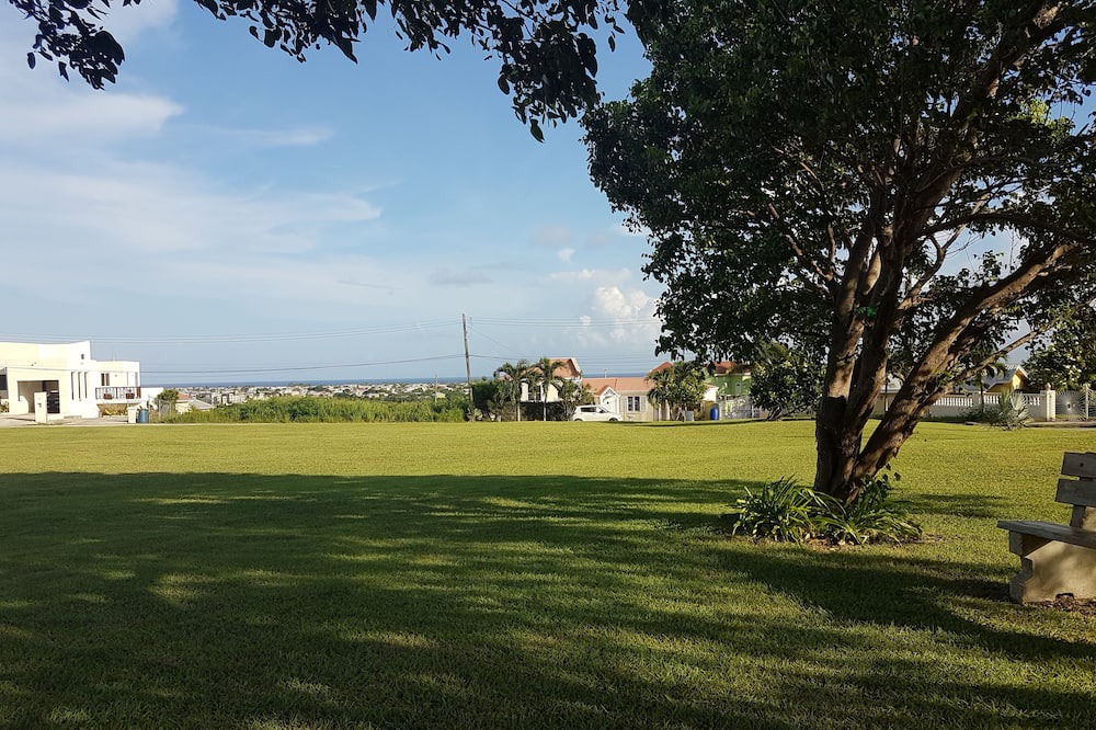 Photo of Outdoor in Gibbons Boggs