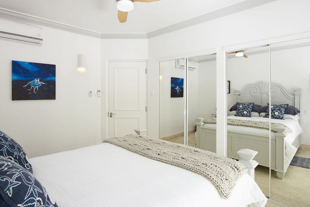 Photo of Bedroom in Merlin Bay
