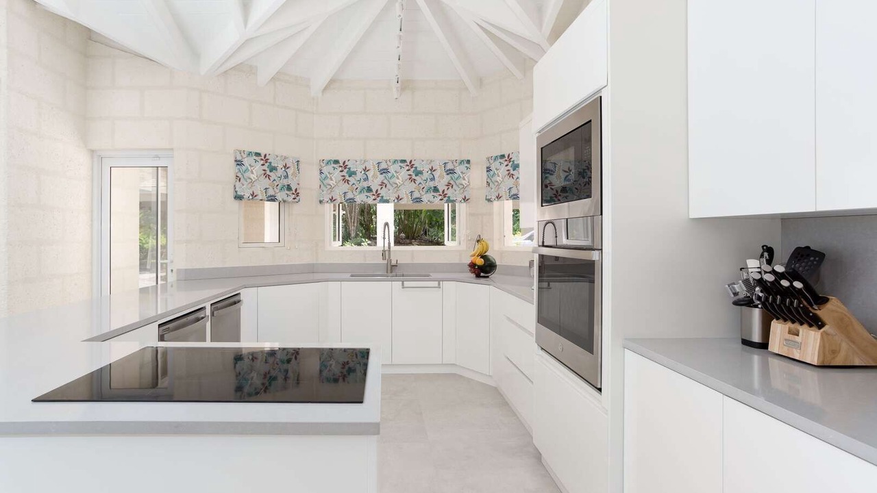 Photo of Kitchen in Paynes Bay