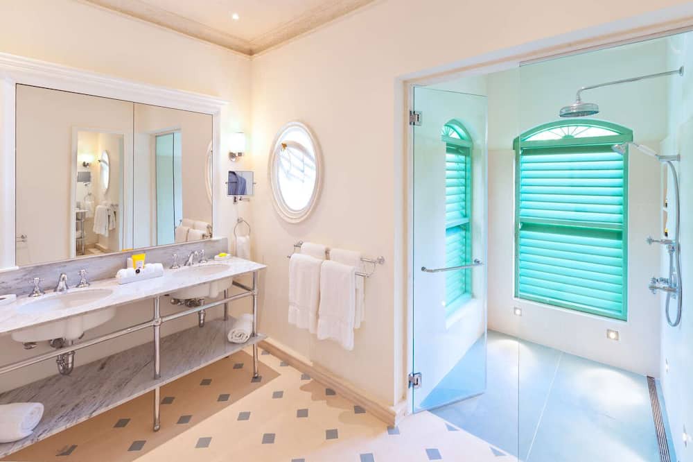 Photo of Bathroom in Merlin Bay