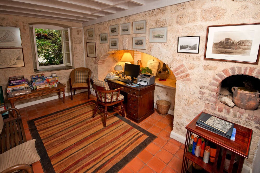 Photo of Livingroom in Mullins