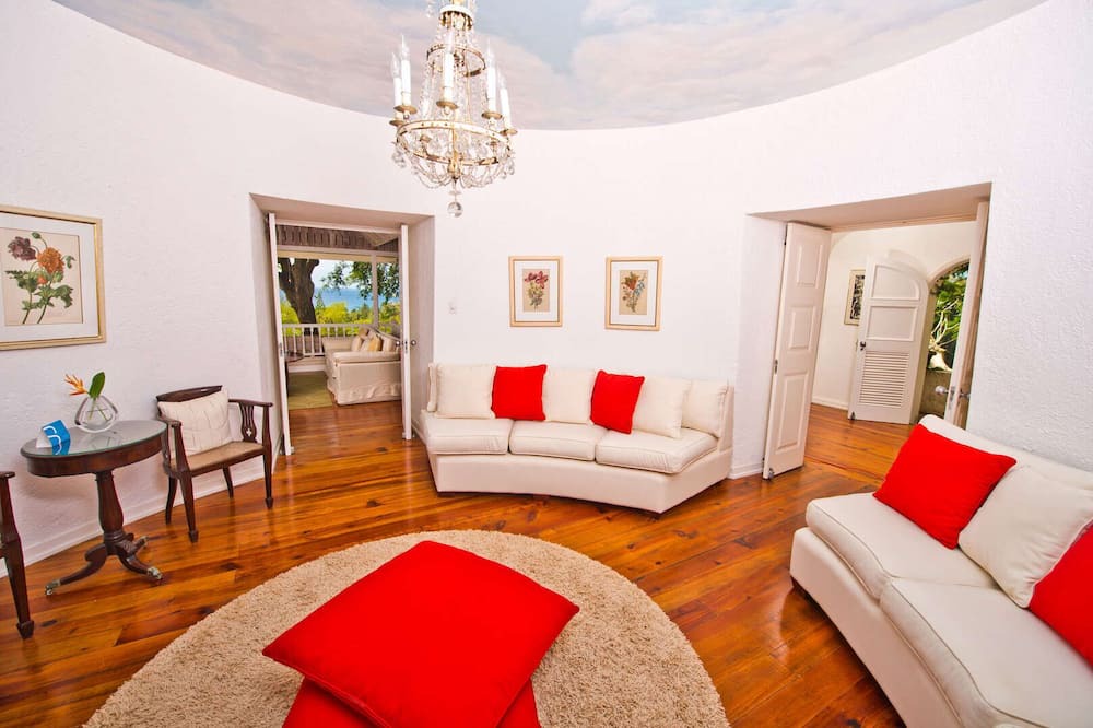Photo of Livingroom in Mullins