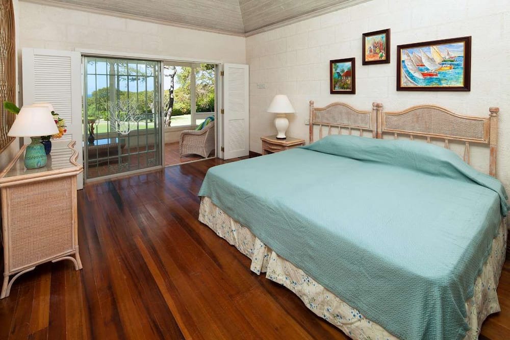 Photo of Others in Sandy Lane