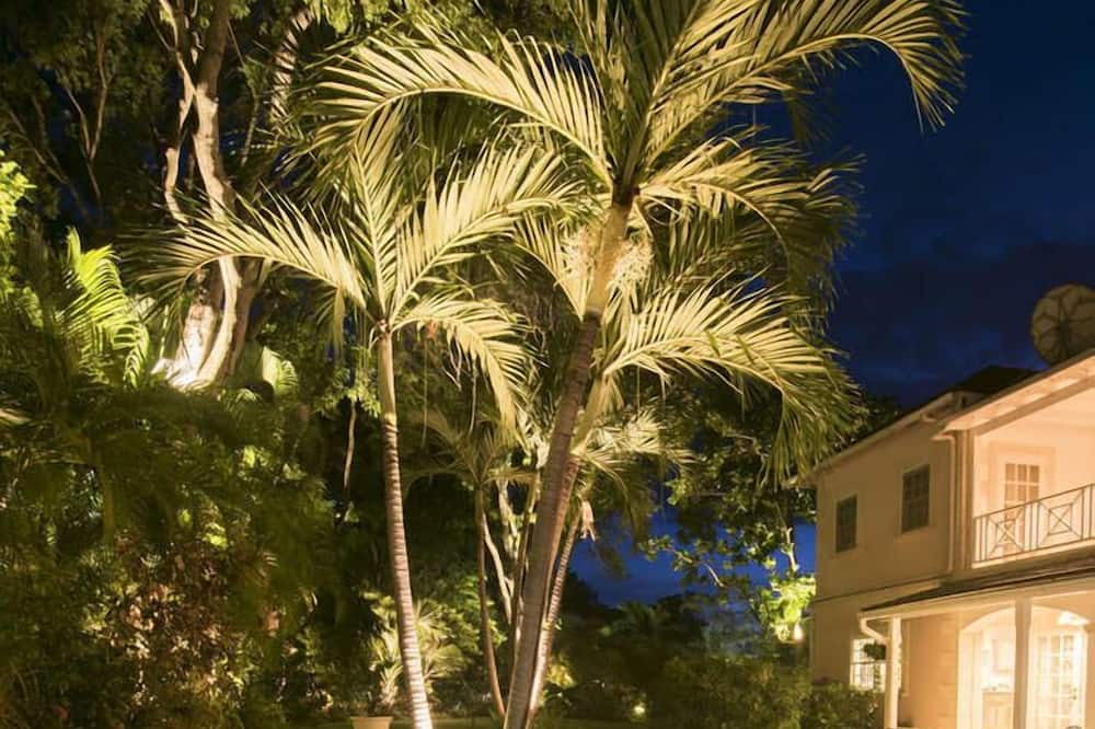 Photo of Outdoor in Sandy Lane