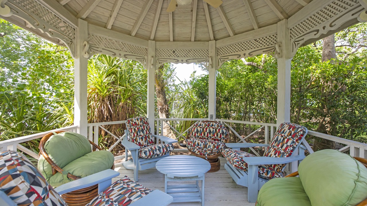 Photo of Patio Balcony in Reeds Bay