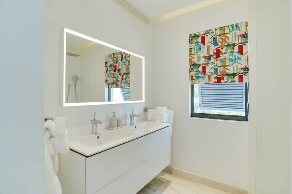 Photo of Bathroom in Prospect