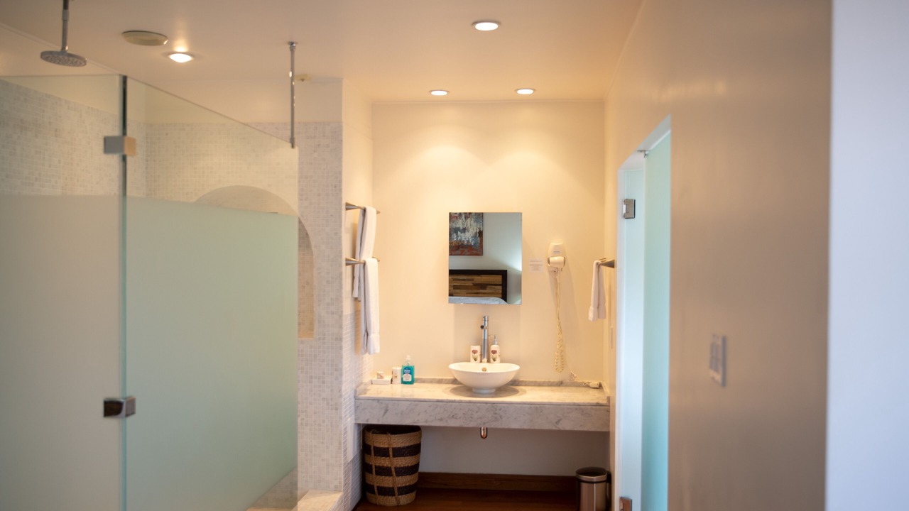 Photo of Bathroom in Halcyon Heights