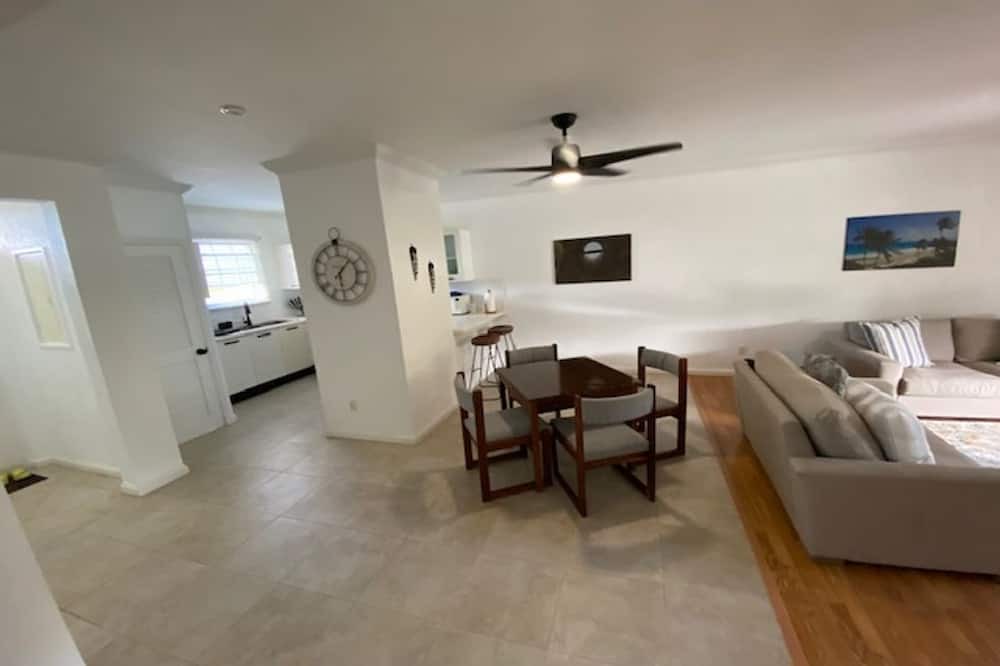 Photo of Livingroom in Vuemont
