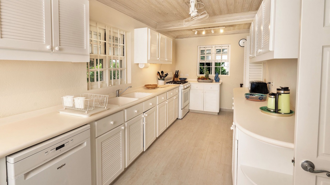 Photo of Kitchen in Gibbs Bay