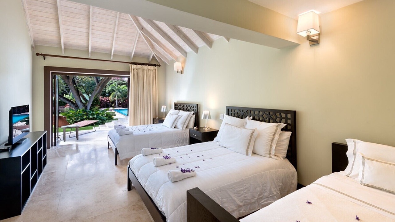 Photo of Bedroom in Paynes Bay