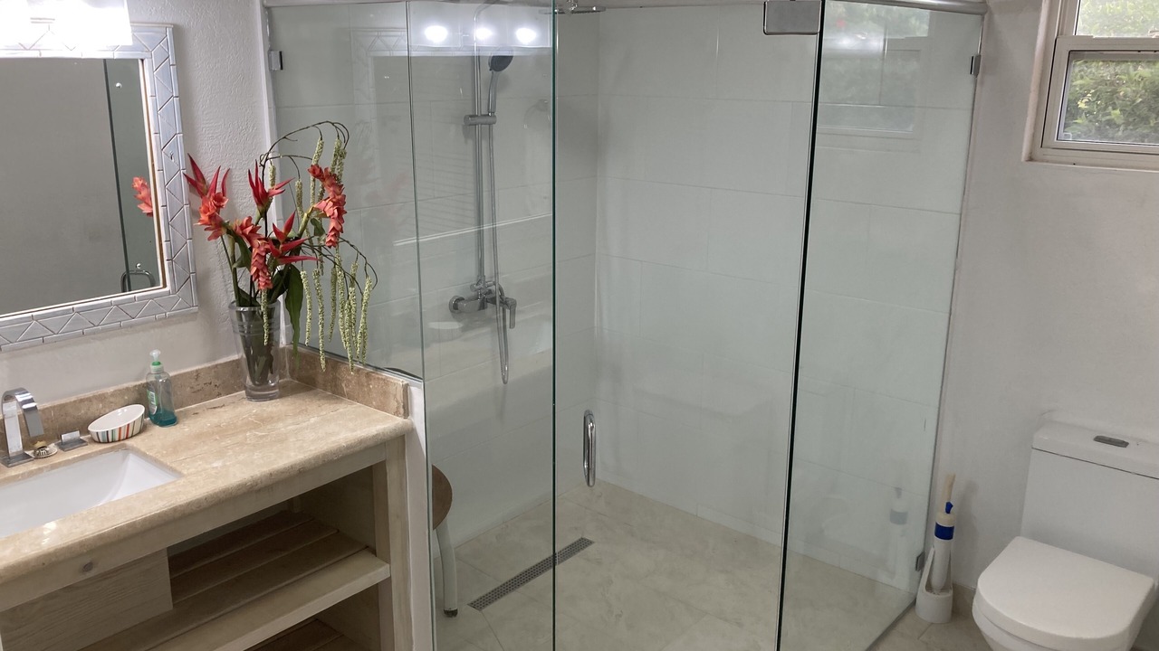 Photo of Bathroom in Seaview
