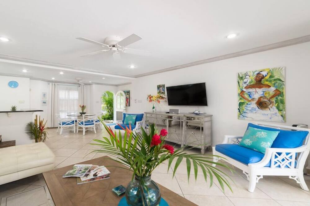 Photo of Livingroom in Folkestone