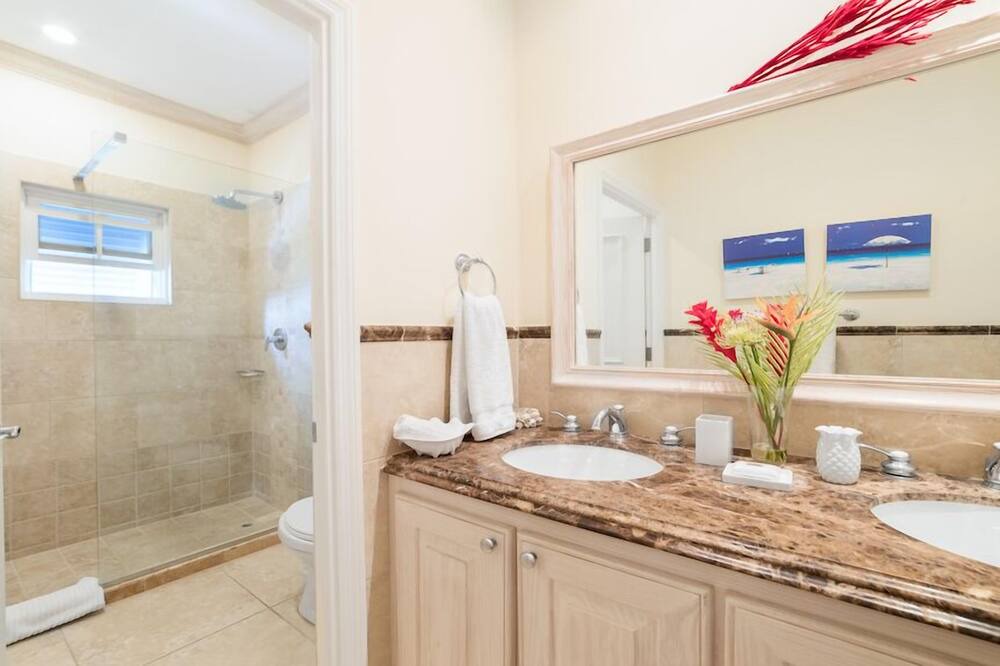 Photo of Bathroom in Folkestone