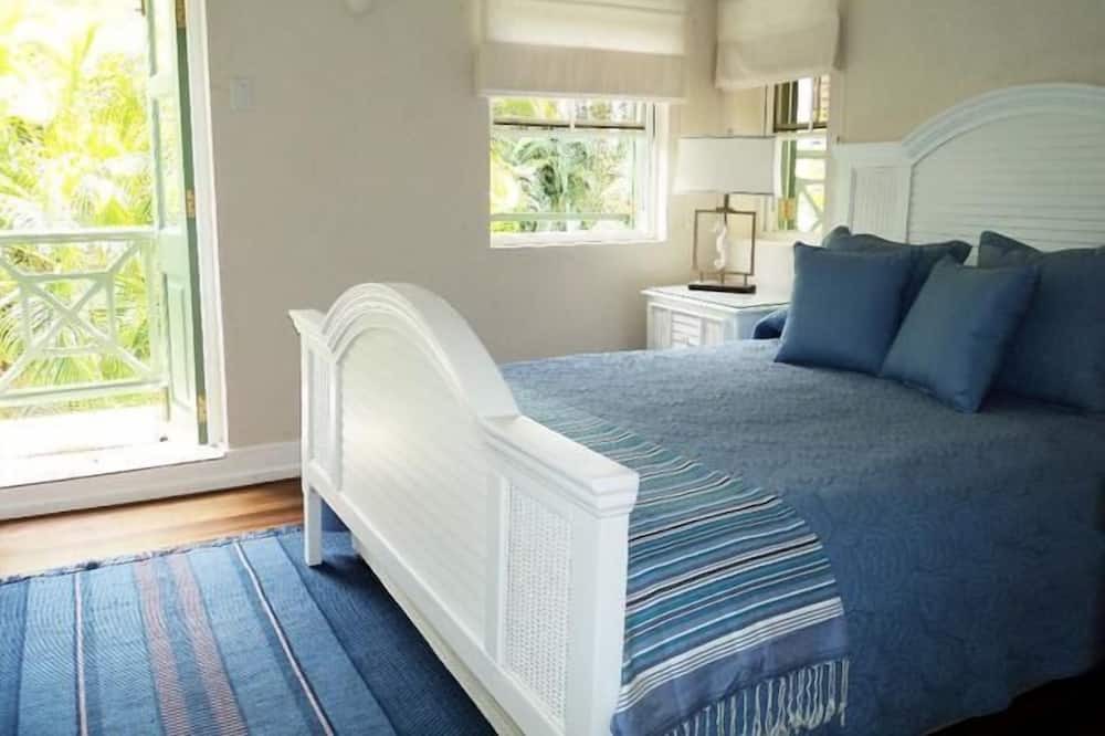 Photo of Bedroom in Fitts Village
