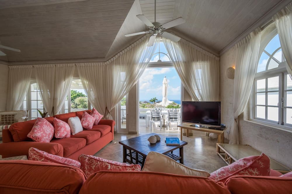 Photo of Livingroom in Westmoreland