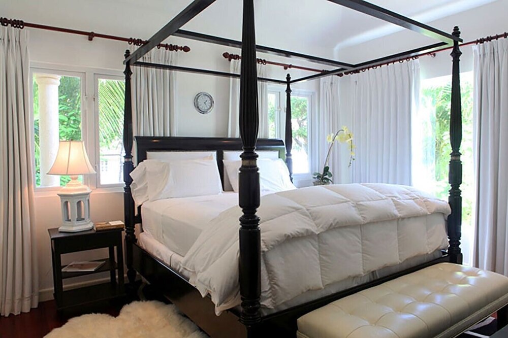 Photo of Bedroom in Sunset Crest