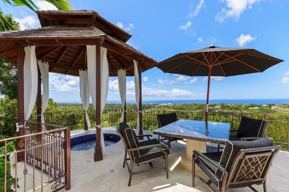 Photo of Patio Balcony in Plumtree
