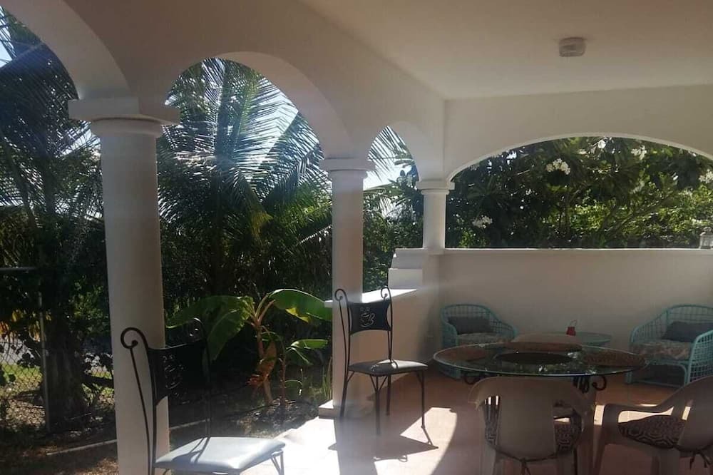 Photo of Patio Balcony in Enterprise