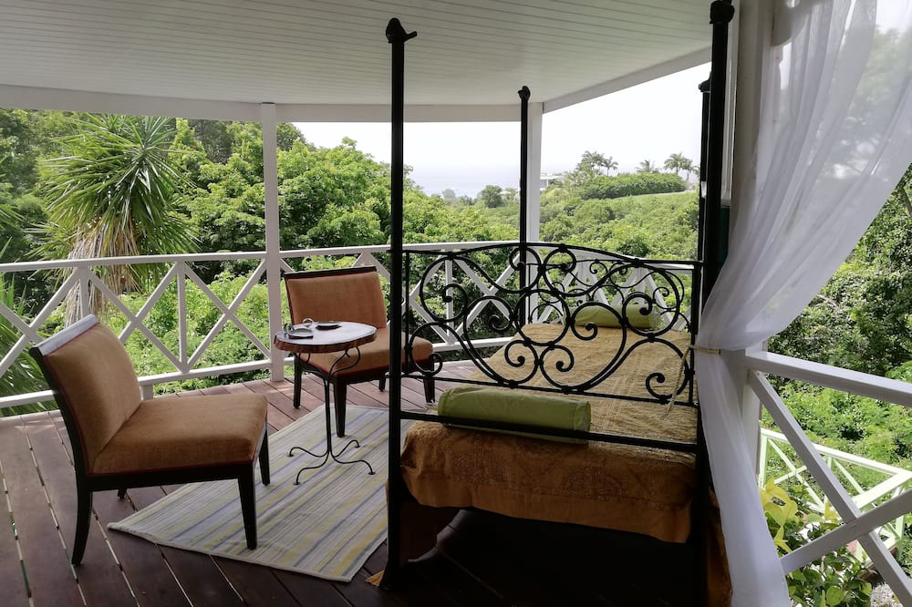 Photo of Patio Balcony in Weston