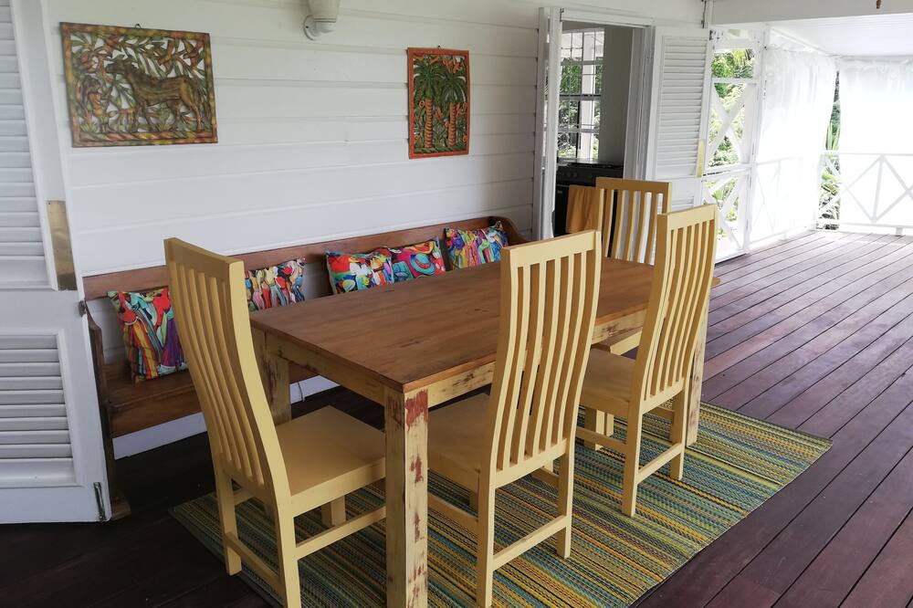 Photo of Patio Balcony in Weston