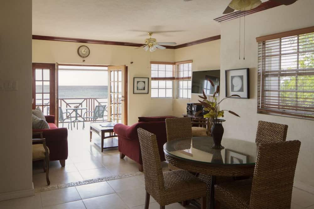 Photo of Livingroom in Clinketts